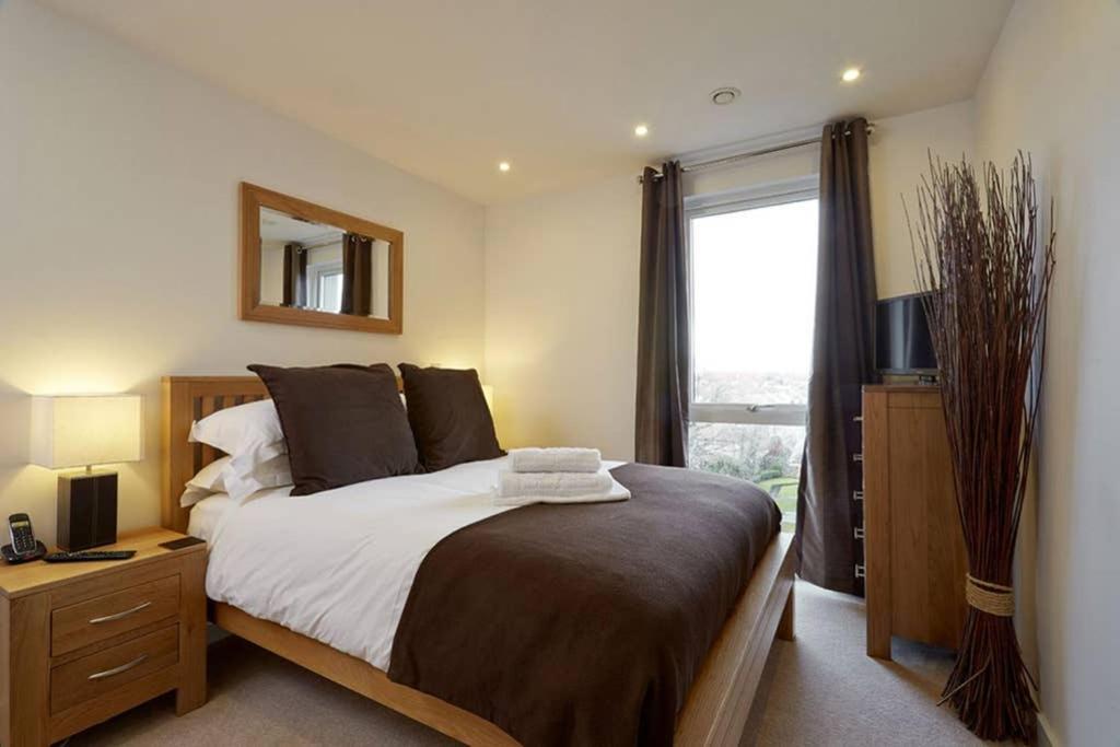 Modern Apartment At Slough Station, London In 18 Mins! Zewnętrze zdjęcie